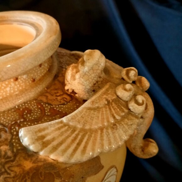 Satsuma pottery vase - Picture 3 of 4